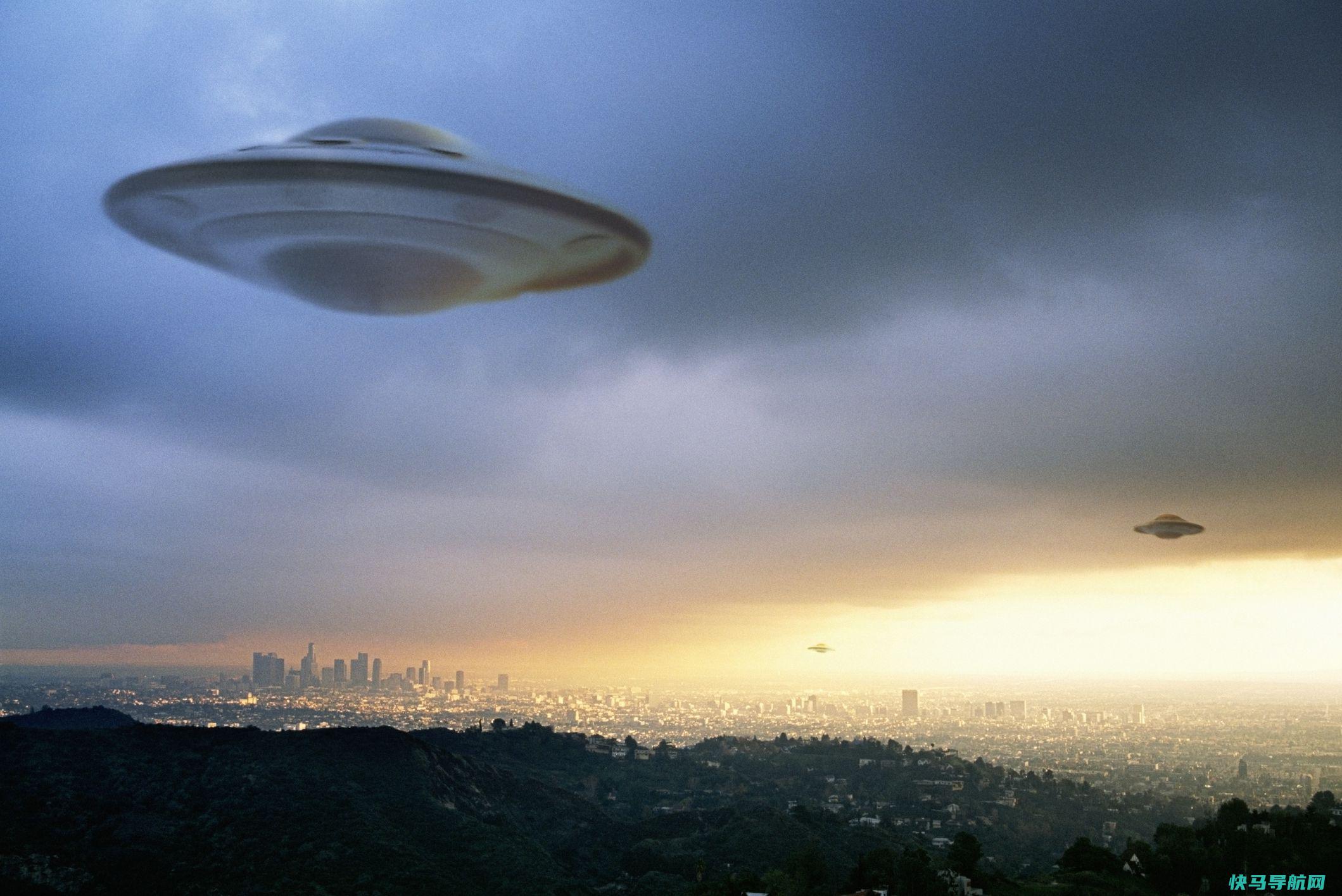 UFO猎人Scott C. Waring在Google Maps南非发现疑似外星人飞船的金属圆盘