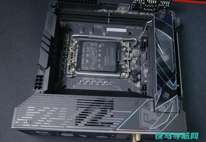 文章:《华硕ROG Strix Z790-I游戏WiFi评论：面向爱好者的Mini-ITX主板》_配图8