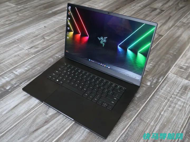 文章:《Razer Blade 15 OLED回顾：下一级游戏奢侈品》_配图1