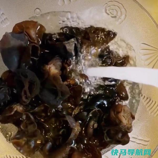 它是年轻的根源，女人这样吃醋，50岁似少女，老公