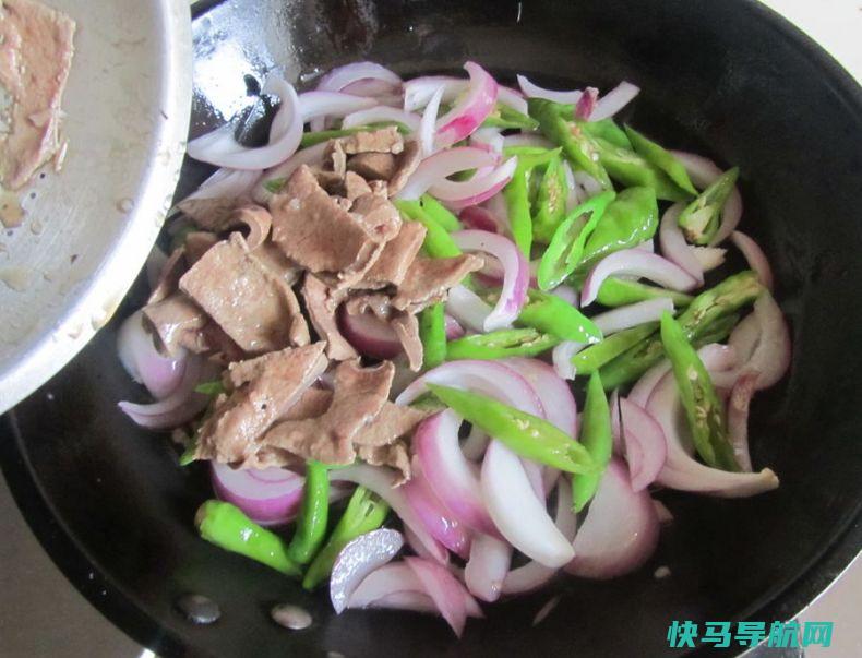洋葱和此物炒，美味下饭，清肝明目，改善视力，肝越