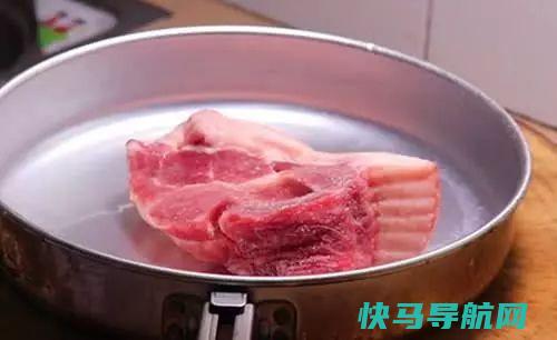从冰箱中取出，千万别用水泡，学会这几招，解完冻