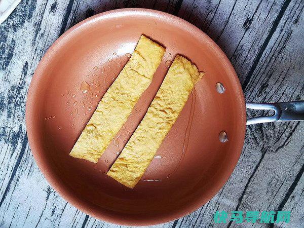 煎饼果子就能做，3分钟学会，做法实在太简单，上