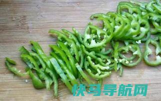 冬季最该吃的一个菜，5块钱买2斤，营养鲜美又下饭，全