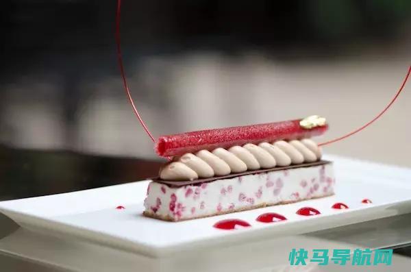 甜点装饰技巧大揭秘，论甜点装饰的重要性