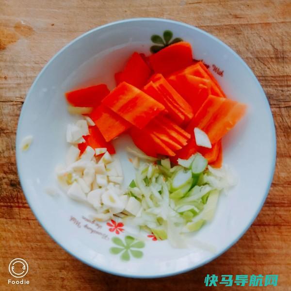 小姨很少，30岁比大学生还水嫩，原来是吃它，才卖