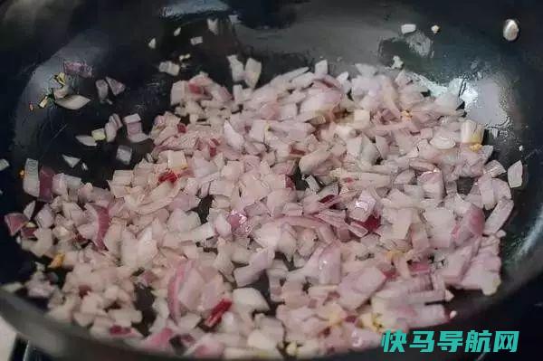 土豆牛肉，简单，盘子都舔干净了
