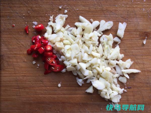 12月这菜必须要吃预防贫血，清热利湿，2元1盘，好