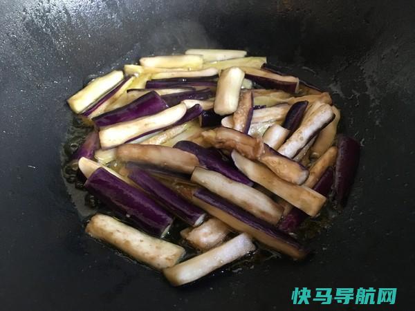 12月这菜必须要吃预防贫血，清热利湿，2元1盘，好