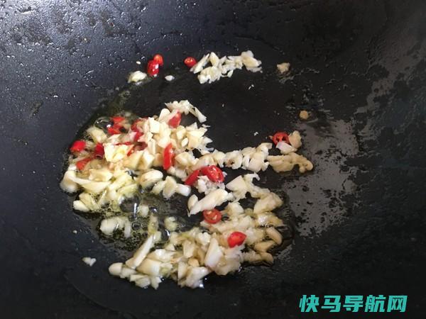 12月这菜必须要吃预防贫血，清热利湿，2元1盘，好