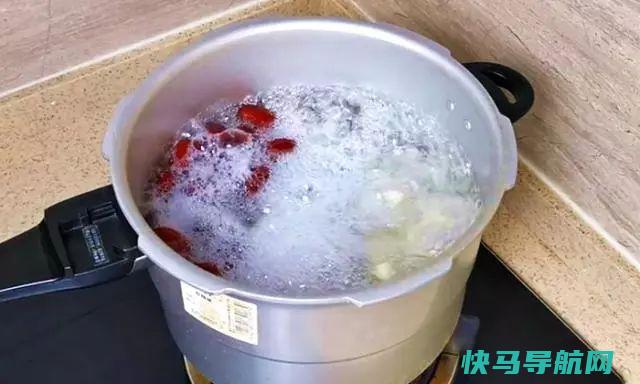 为啥你煮的银耳不出胶？大厨，汤黏稠出胶快