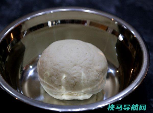 最好吃的韭菜盒子，因为加了它，鲜香可口，外酥里嫩，总