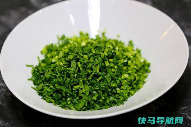 最好吃的韭菜盒子，因为加了它，鲜香可口，外酥里嫩，总
