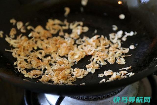 最好吃的韭菜盒子，因为加了它，鲜香可口，外酥里嫩，总