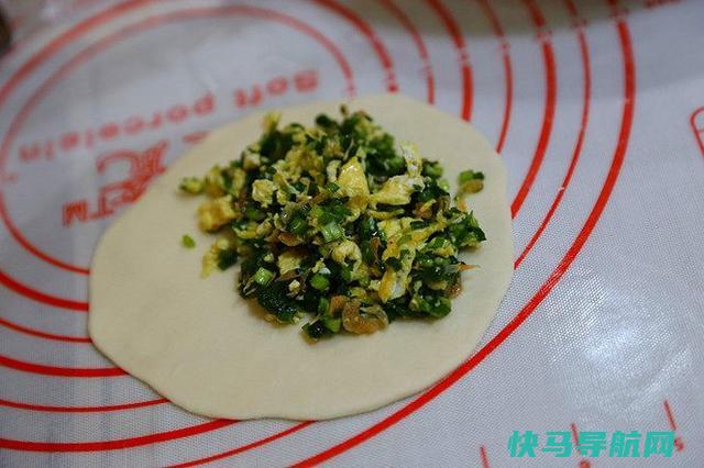 最好吃的韭菜盒子，因为加了它，鲜香可口，外酥里嫩，总