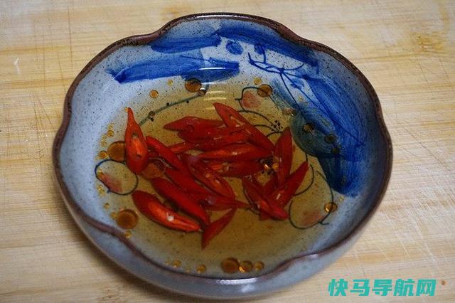 可以吃的花，做法简单，一焯一拌，5分钟就上桌，美容养