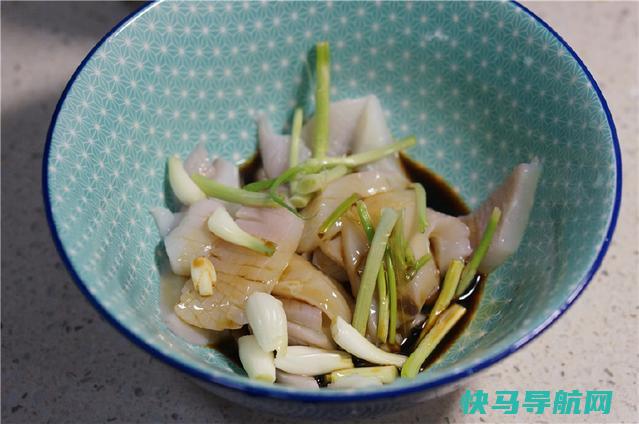 教你家常菜泡菜拌，泡菜酸甜爽口，鲜嫩