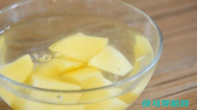姥姥千金不换的粉蒸肉秘方，糯而清香，酥而爽口，吃一