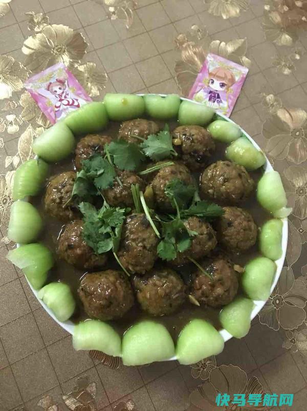 在家这样做红烧狮子头，吃起来肉质鲜嫩有营养，做法