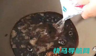 腌制腊八蒜时，别只会加醋，多，腊八蒜又脆又绿