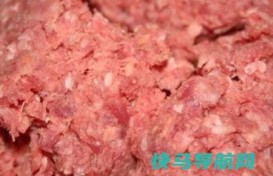 白菜猪肉饺子，调馅时这样调，饺子鲜美，比三鲜饺