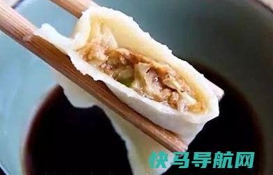 白菜猪肉饺子，调馅时这样调，饺子鲜美，比三鲜饺