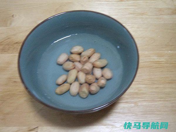 花生打的豆浆你喝过吗？不一样的香浓，不一样的美味