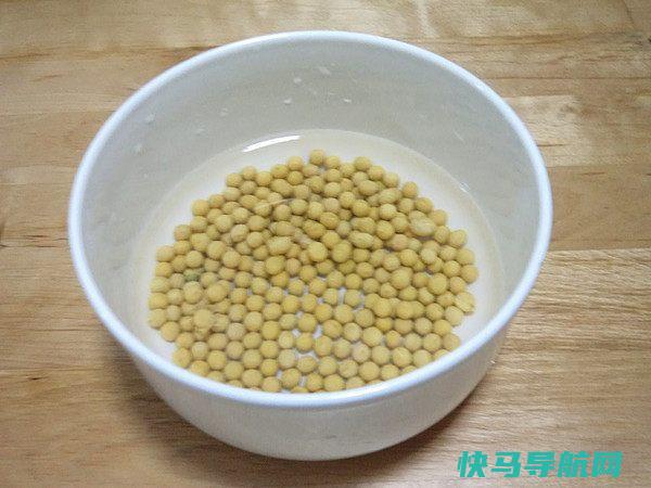 花生打的豆浆你喝过吗？不一样的香浓，不一样的美味