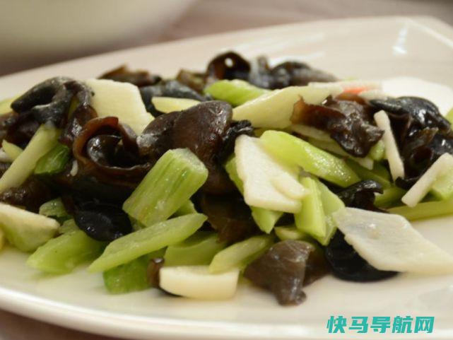 木耳和此菜一起炒，每天吃一盘，刮油又瘦身，血管变软