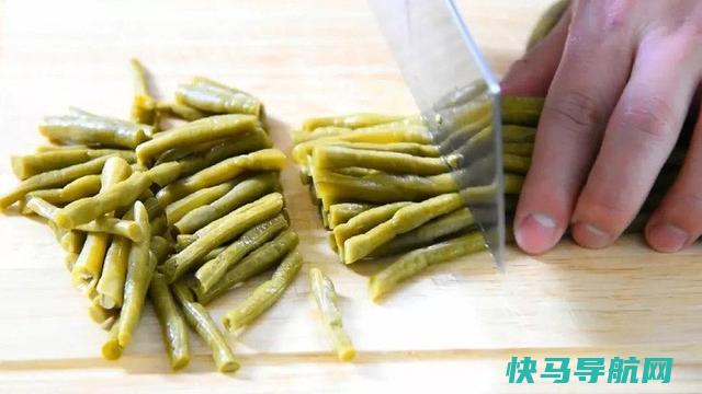 大热天，隔三差五就要吃这菜，开胃又下酒，每次做