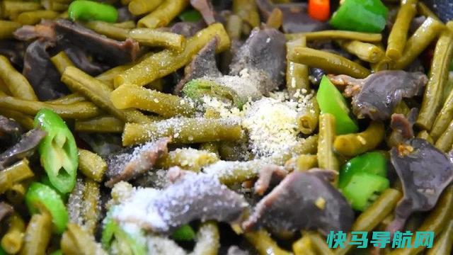 大热天，隔三差五就要吃这菜，开胃又下酒，每次做
