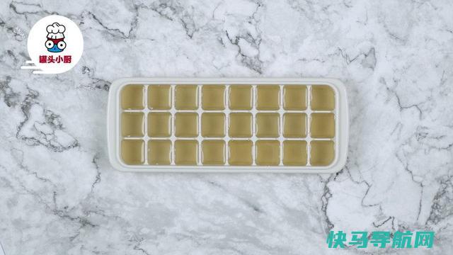 在家就能做仙草水果冰粥也能做好吃，家中