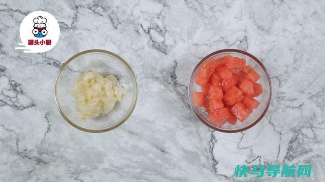 在家就能做仙草水果冰粥也能做好吃，家中