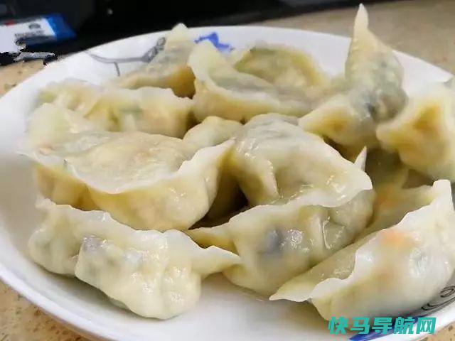 秋季多吃此菜，铁是番茄的20倍，做成饺子营养鲜美，吃一次想多次
