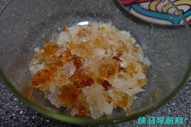 用它煲汤，滋阴润肺，常喝皮肤水嫩有弹性