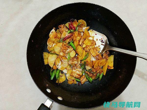 五花肉里加上这个竟然这么，作为午餐不油腻，绝