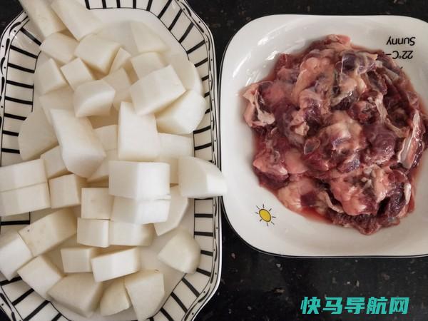下雪天吃这道菜最适合，不仅，而且暖心