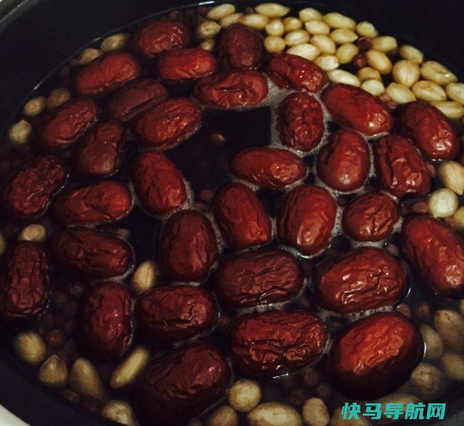 花生加它一起煮，女人喝补气血，除去老雀斑，肌肤水灵