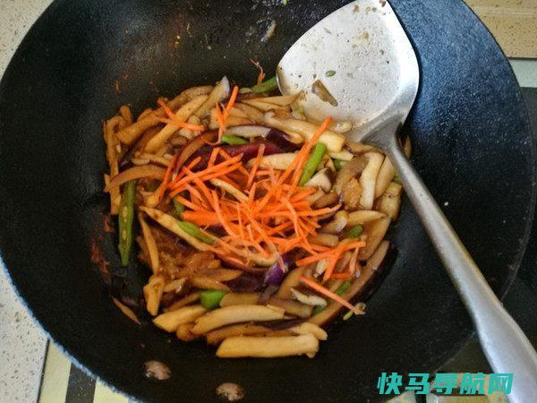 茄子和它才是天生一对，我家隔三差五就吃1次，不放