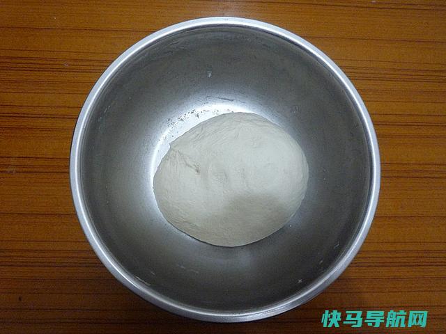 姥姥做的韭菜盒子，不油炸更健康，3分钟学会，再也不