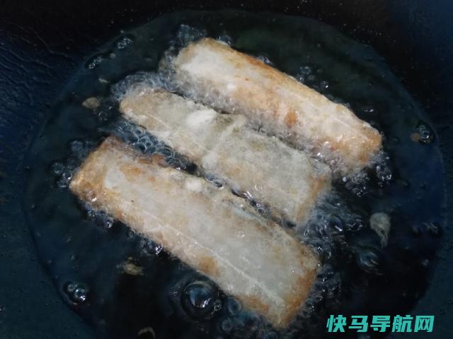 带鱼用这个方法做，不用油炸，轻松脱刺，更鲜，特别
