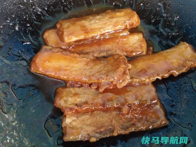 带鱼用这个方法做，不用油炸，轻松脱刺，更鲜，特别