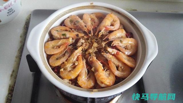 有颜值又的蛋白质午餐，煲上满满一锅，简直是太