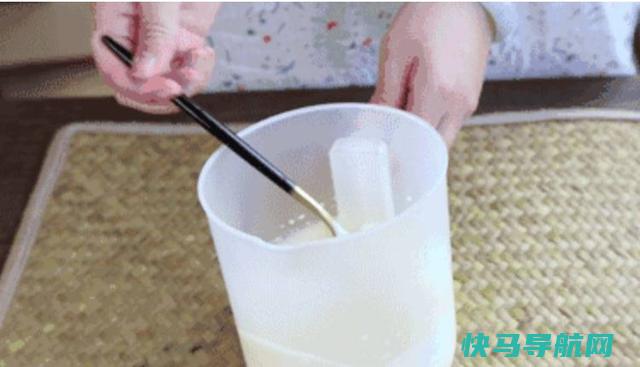 泡茶就喝奶盖茶，大厨教你自制奶盖茶，香甜绵密，别再