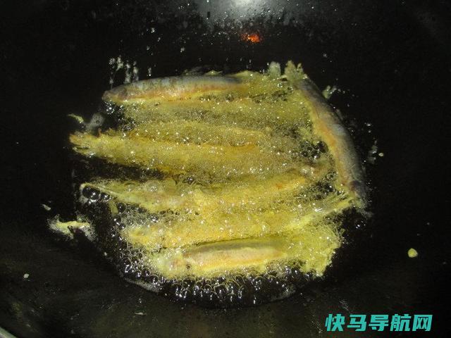 泥鳅这样做，简单方便营养足，这道菜，家人有口福