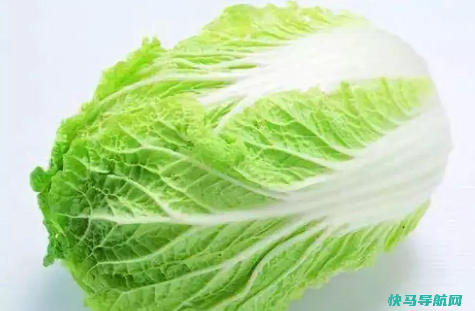 白菜豆腐绝配，教你这比荤菜还又下饭，小孩