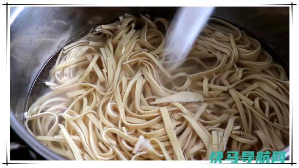豆腐皮这样做更好吃，麻辣爽口，，刚上桌就
