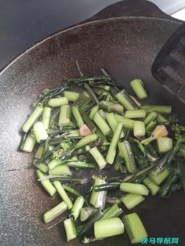 它称血管清洁工，每天炒一盘，防口臭，便秘变好了