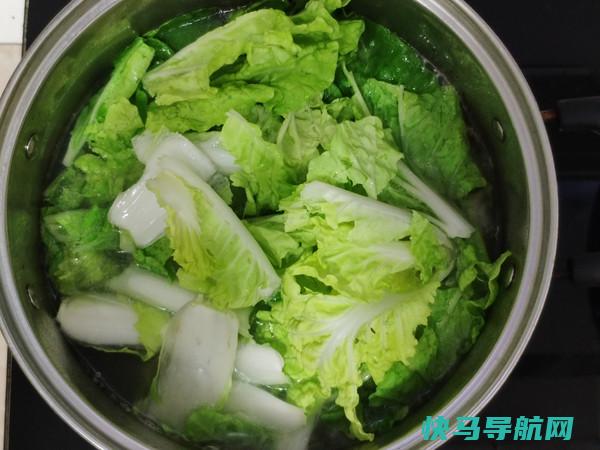 青菜和它是绝配，做成汤又清肠，喝
