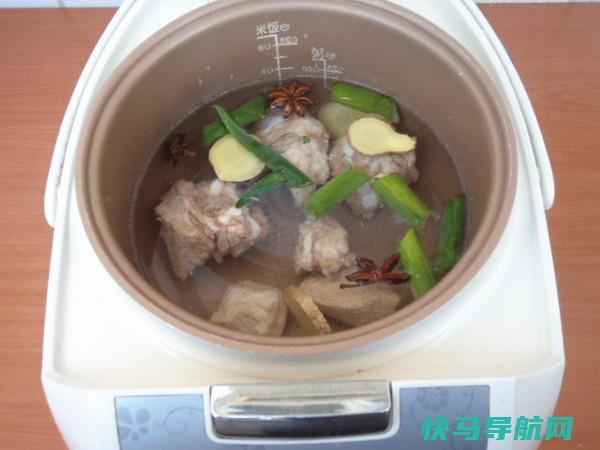 润燥补水很关键，我隔三岔五煲这汤，好喝不贵皮